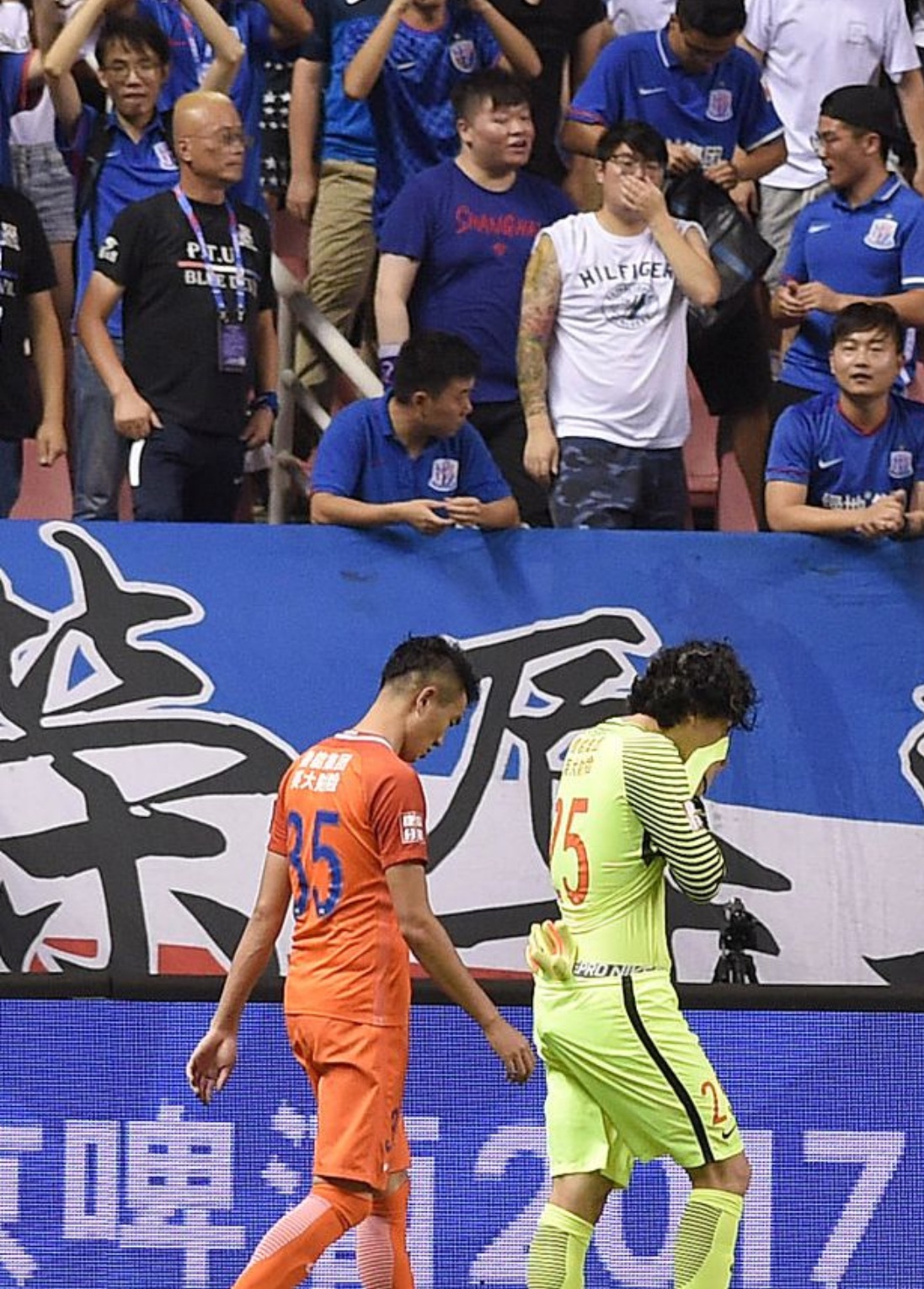 关于窗口期突围战来临，上海海港围绕西甲战术微调，引发热议，临场指挥获称赞的信息-lol官方